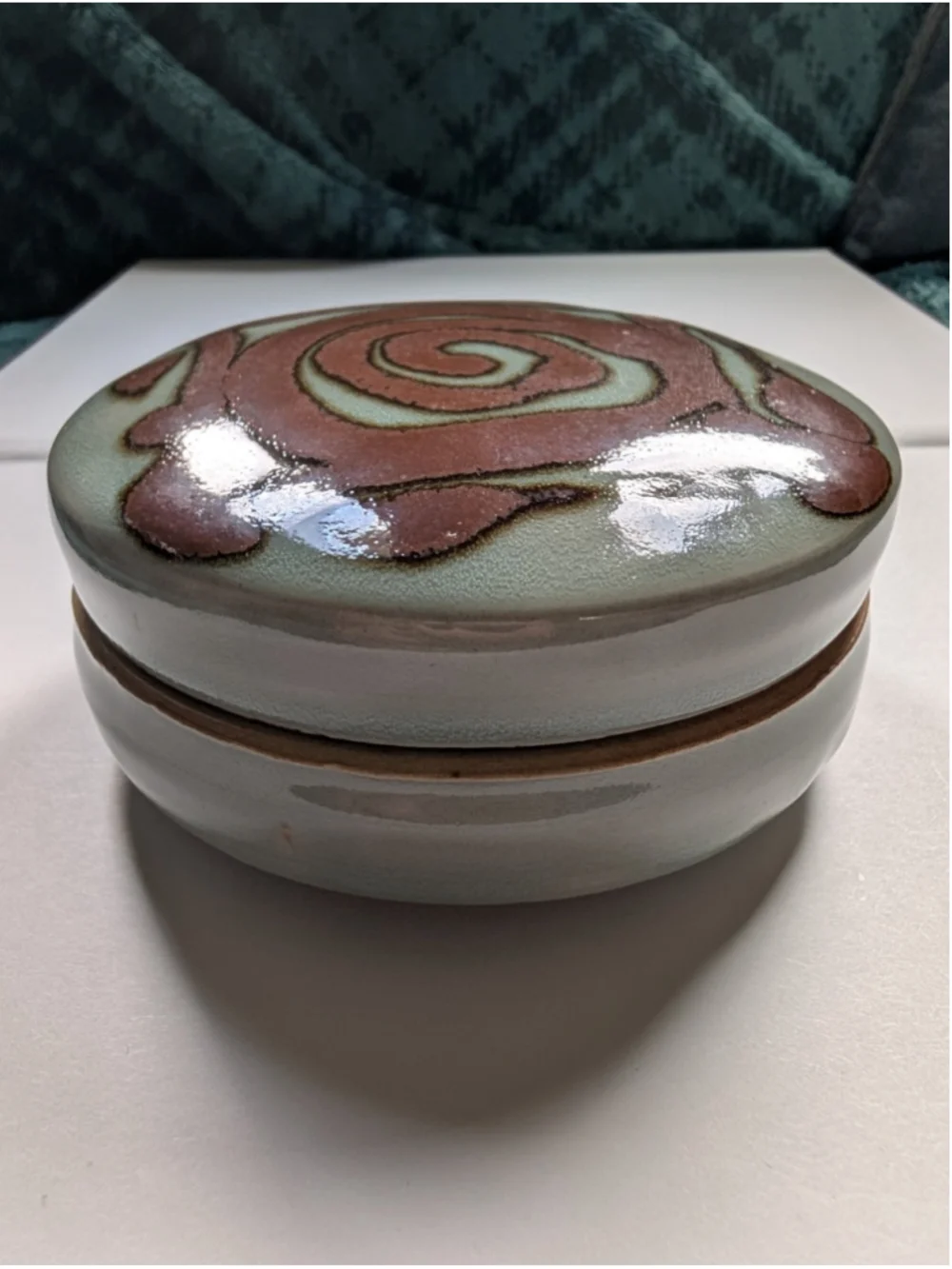 Signed Chris Arny Arensdorf Pottery Kansas art Studio Lidded trinket Yo-Yo Jar